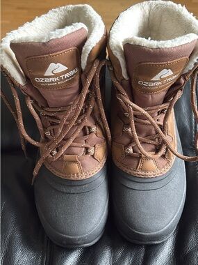 Ozark Trail Brown and Black Men's Insulated Winter Boots